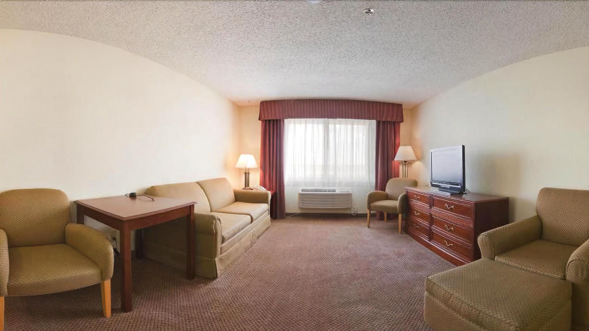 Baymont Inn & Suites By Wyndham Холбрук Екстериор снимка
